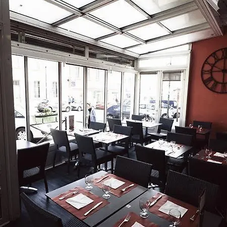 Hotel Brasserie Le Lion D'or 2*